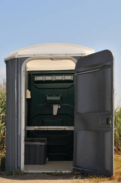 Best Portable restroom trailer rental  in Wildwood, FL